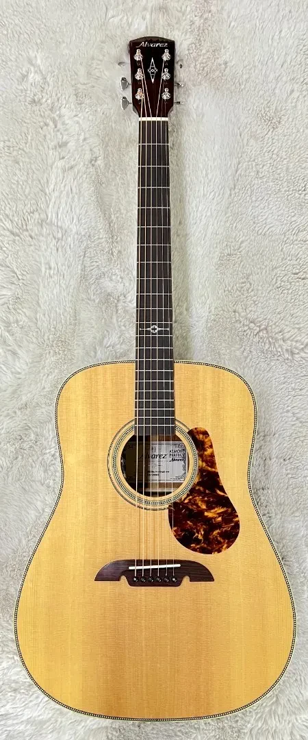 Б/У Электроакустическая гитара Alvarez MD60e Herringbone Dreadnought с чехлом