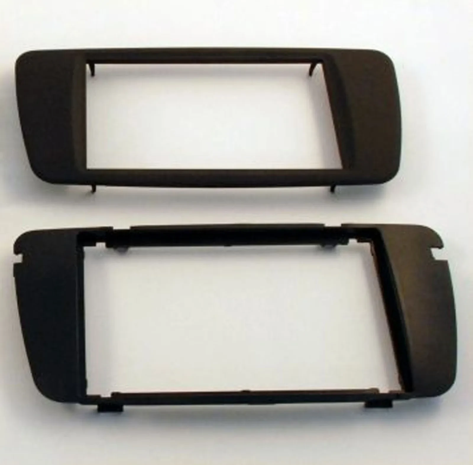 Einbaurahmen Doppel DIN Autoradio für Seat Ibiza 2008-2013 schwarz