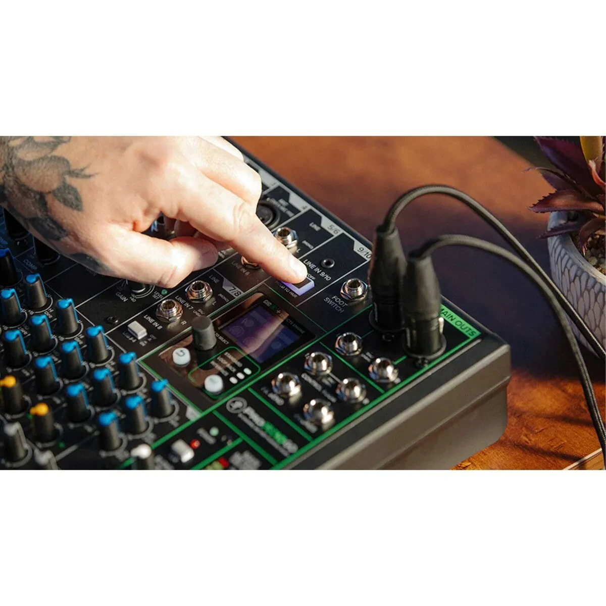 Изображение №10