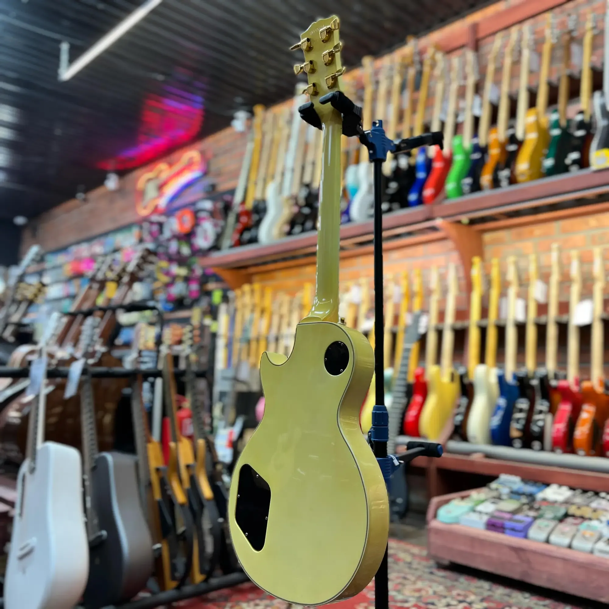 Изображение №13