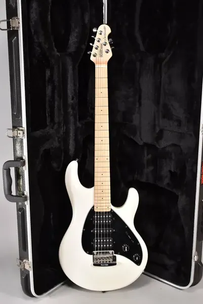 Электрогитара Ernie Ball Music Man Silhouette HSH White w/case USA 2012