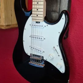 STERLING by Music Man Cutlass CT30SSS BK ❘ E-Gitarre ❘ Black Gloss ❘ B-STOCK