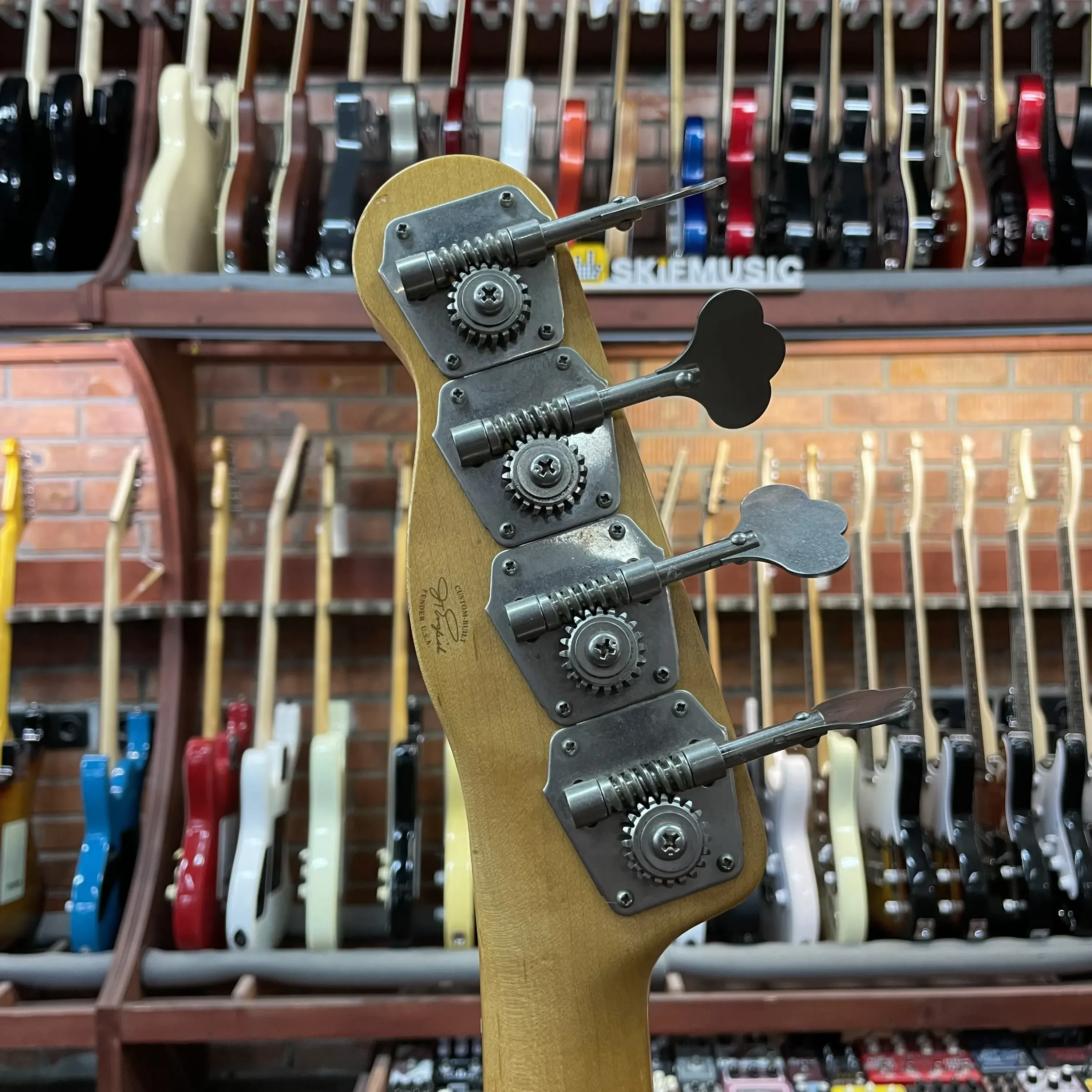 Изображение №10