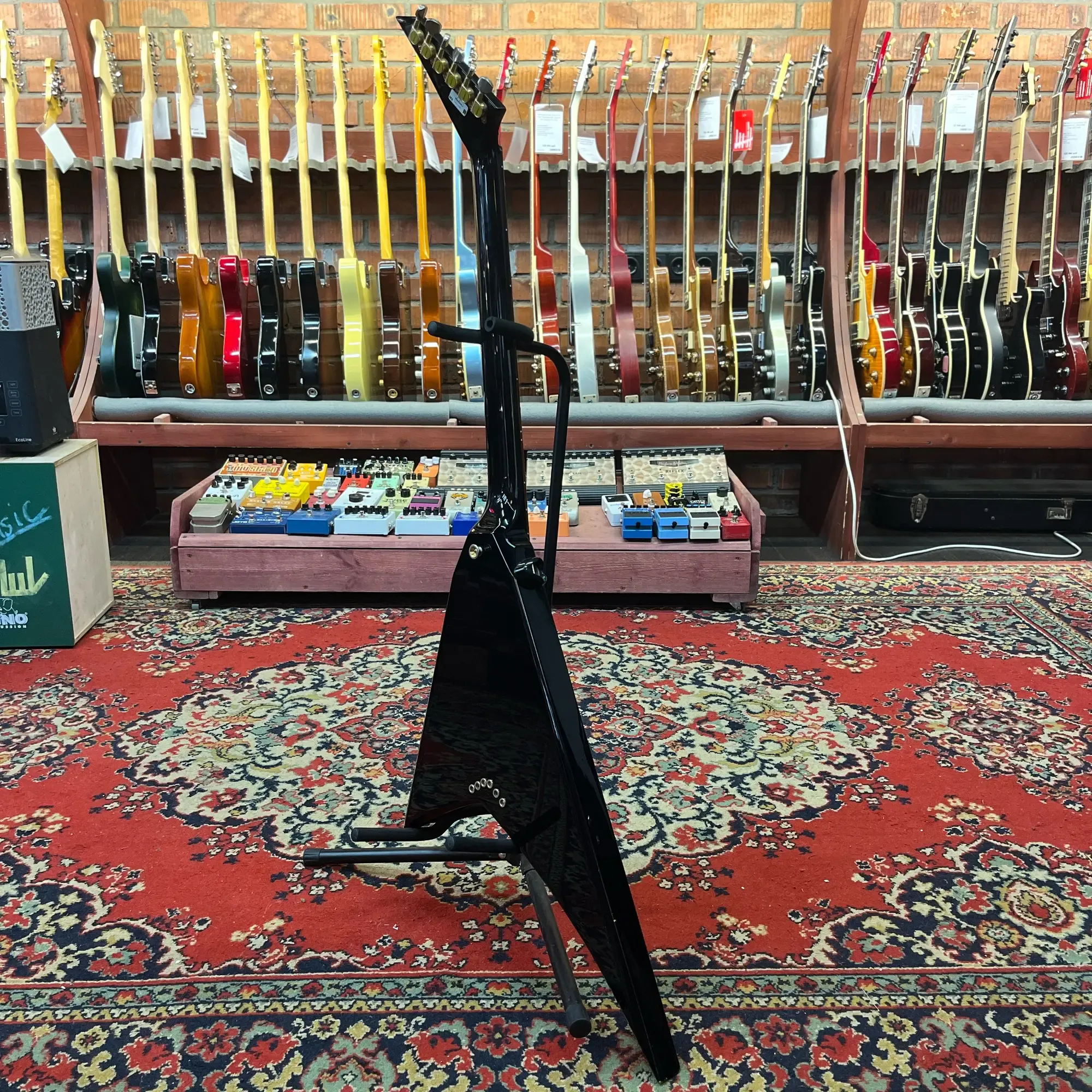 Изображение №11