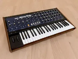 Синтезатор 1980s Korg Mono/Poly MP-4 Vintage Analog Synthesizer Keyboard