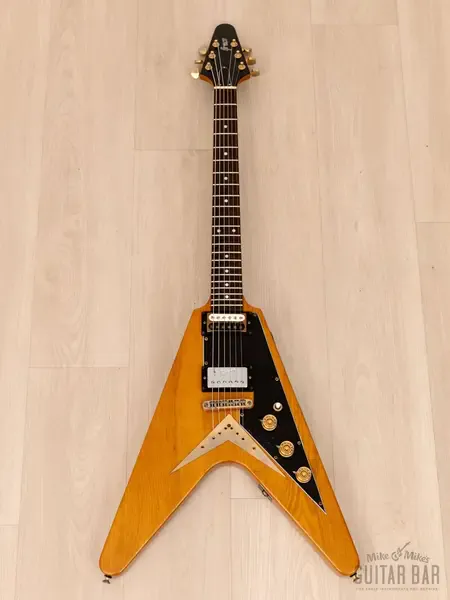 Электрогитара Greco FV-900 Flying V Japan 1978 w/Case