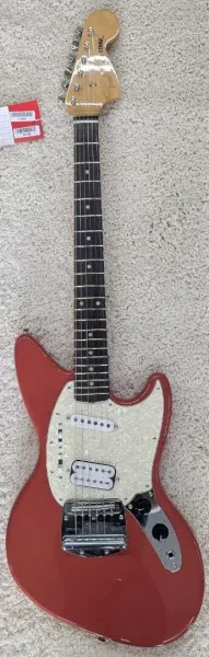 Fender Kurt Cobain Jag-Stang Rosewood Fingerboard Fiesta Red with Gig Bag BSTOCK