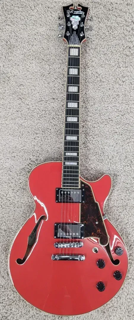 Б/У электрогитара D'Angelico Premier SS полуакустическая, вырез: одинарный, красный (Fiesta Red)