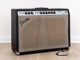 Б/У Гитарный комбоусилитель Fender Vibrolux Reverb Silverface 1976 ламповый 2x10" динамики CTS Alnico с футсвитчем