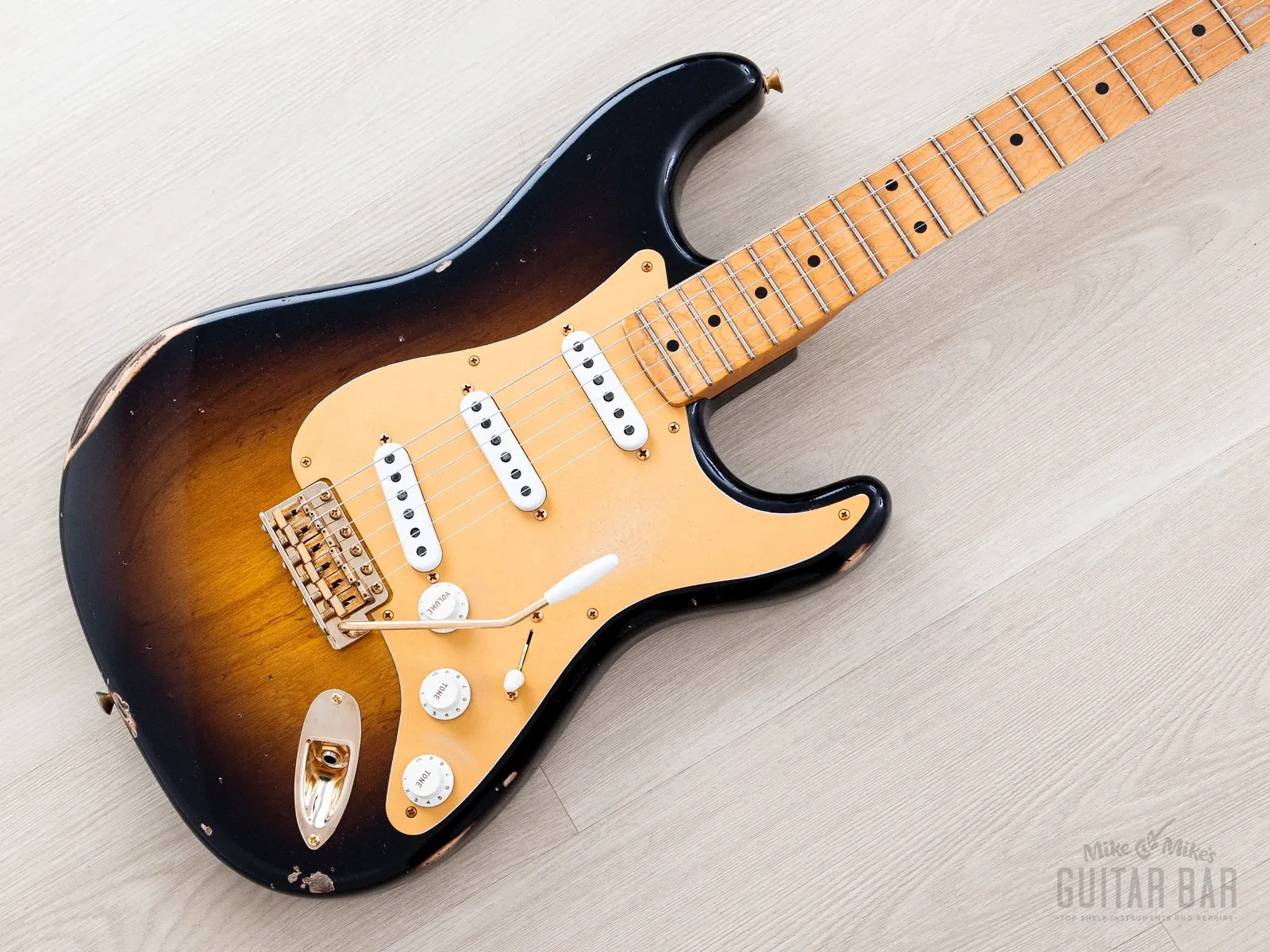 2023 Fender Custom Shop Limited Edition 1955 Bone Tone Stratocaster Relic, Case