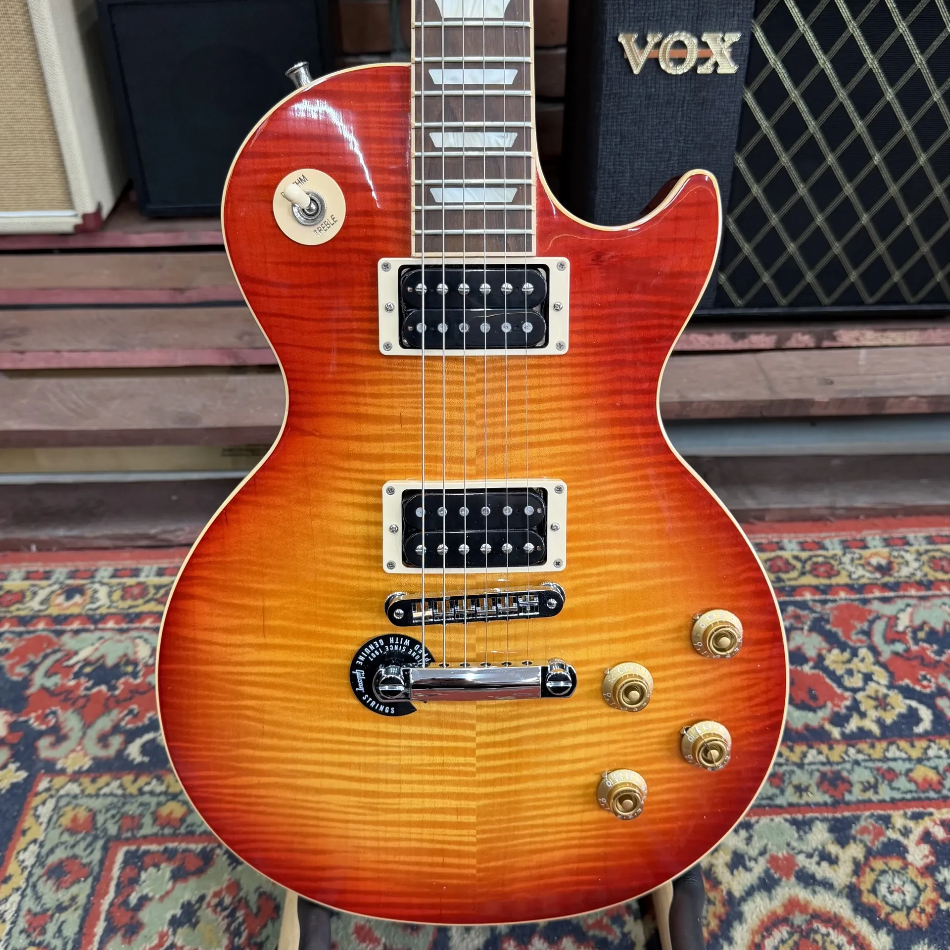 Электрогитара Gibson Classic Sunburst 2012's