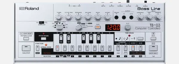 Синтезатор Boutique Roland TB-03