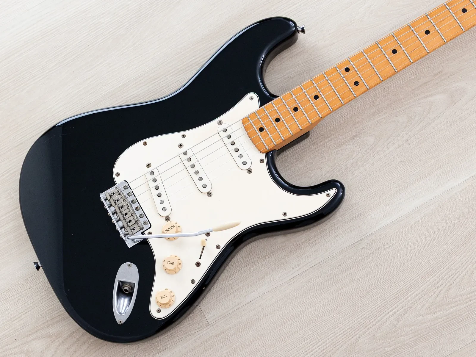 1996 Fender Stratocaster ‘72 Vintage Reissue ST72, Non-Catalog w/ Case, Japan