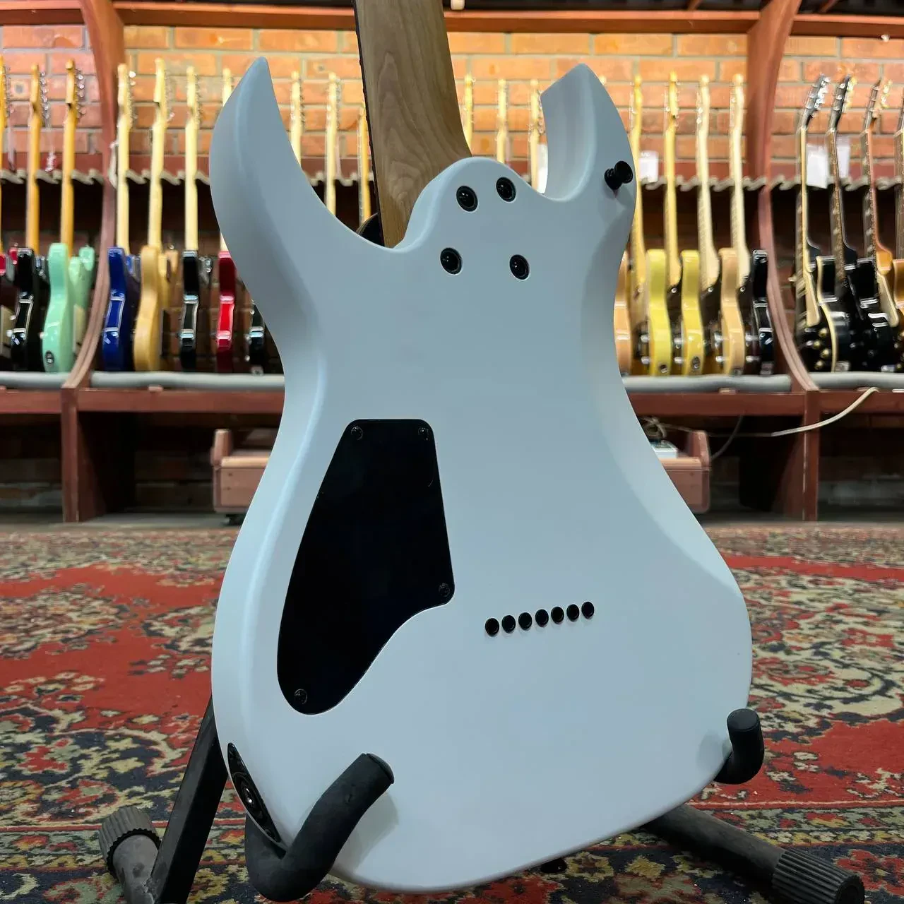 Изображение №7