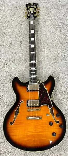 Электрогитара полуакустическая D'Angelico Excel DC Vintage Sunburst с кейсом