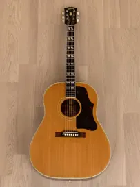 Акустическая гитара Gibson Country Western Dreadnough Natural w/case USA 1961