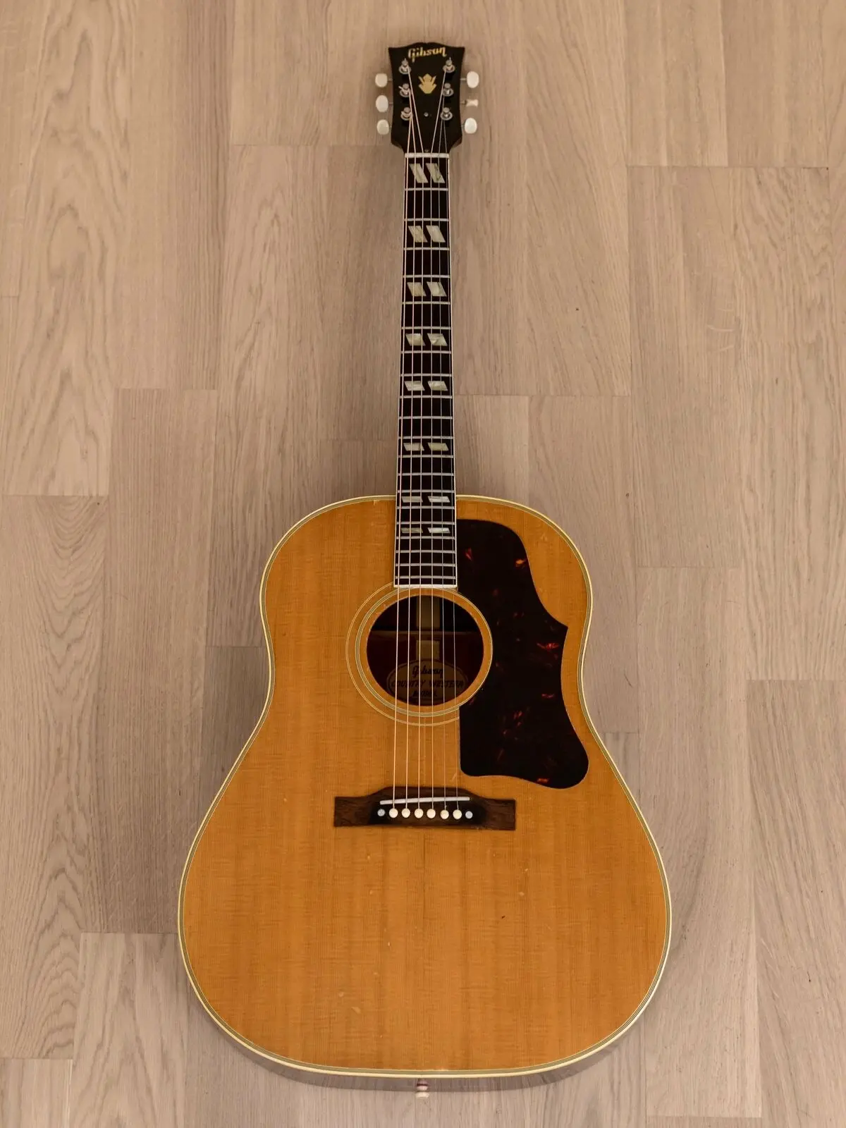 Акустическая гитара Gibson Country Western Dreadnough Natural w/case USA 1961