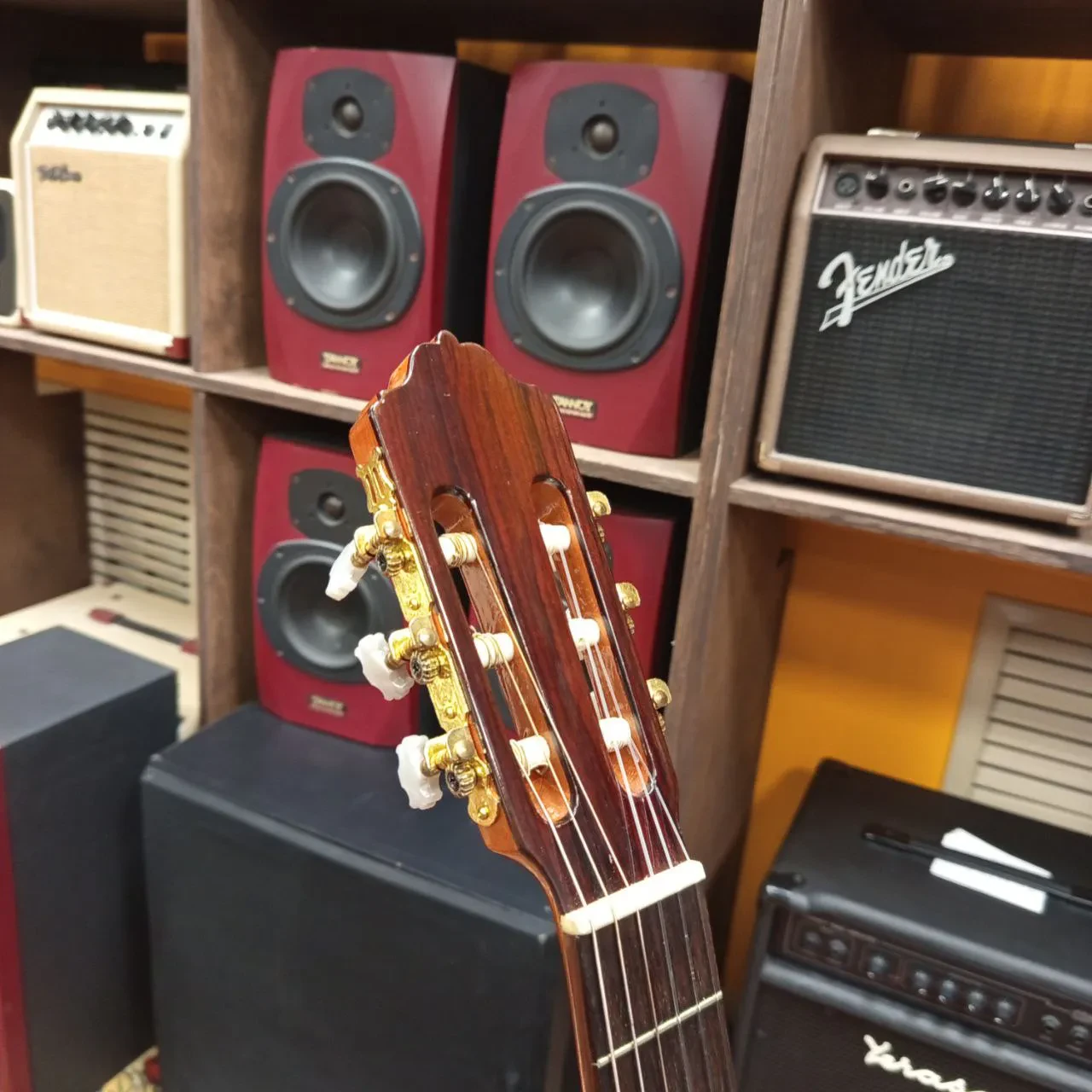 Изображение №7