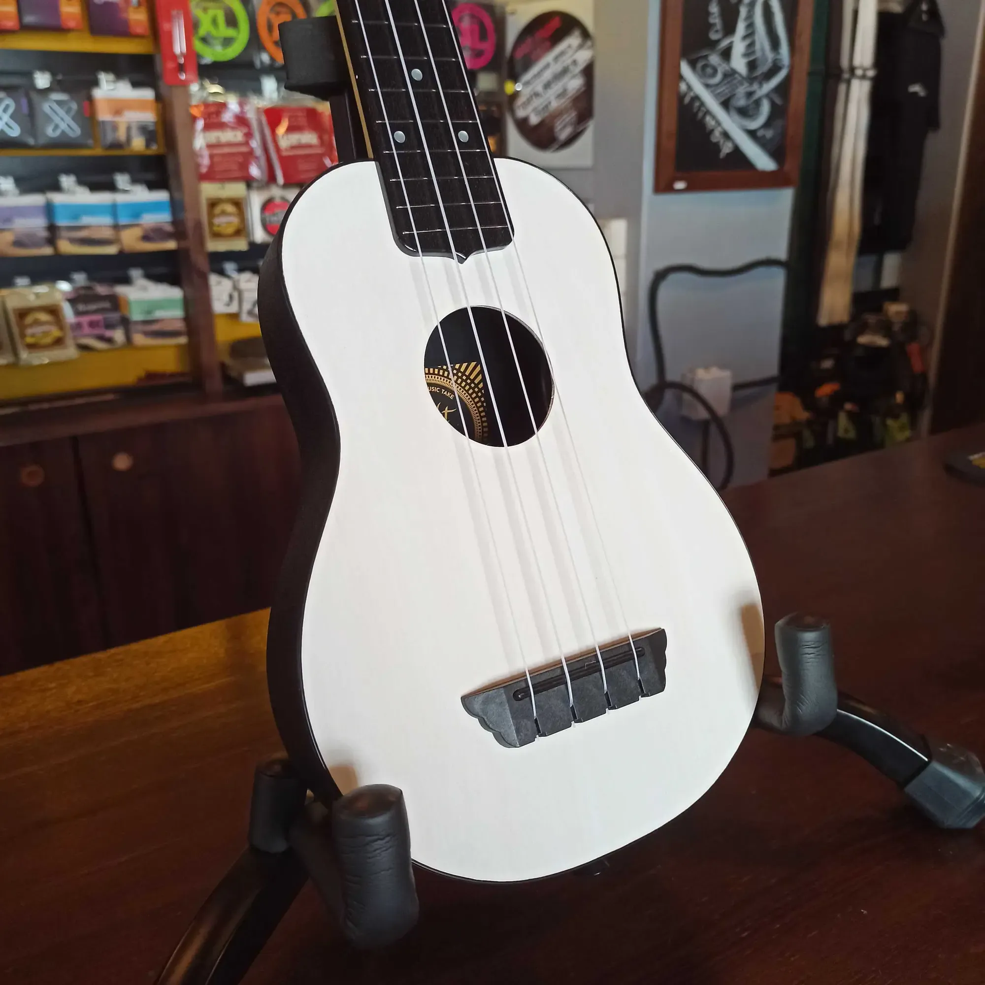 Изображение №6