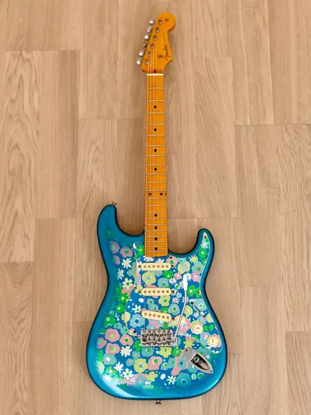 Электрогитара Fender Stratocaster ST57-85 Blue Flower w/gigbag Japan 2002