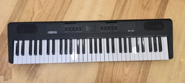 RK-102 Синтезатор, 61 клавиша, Rin