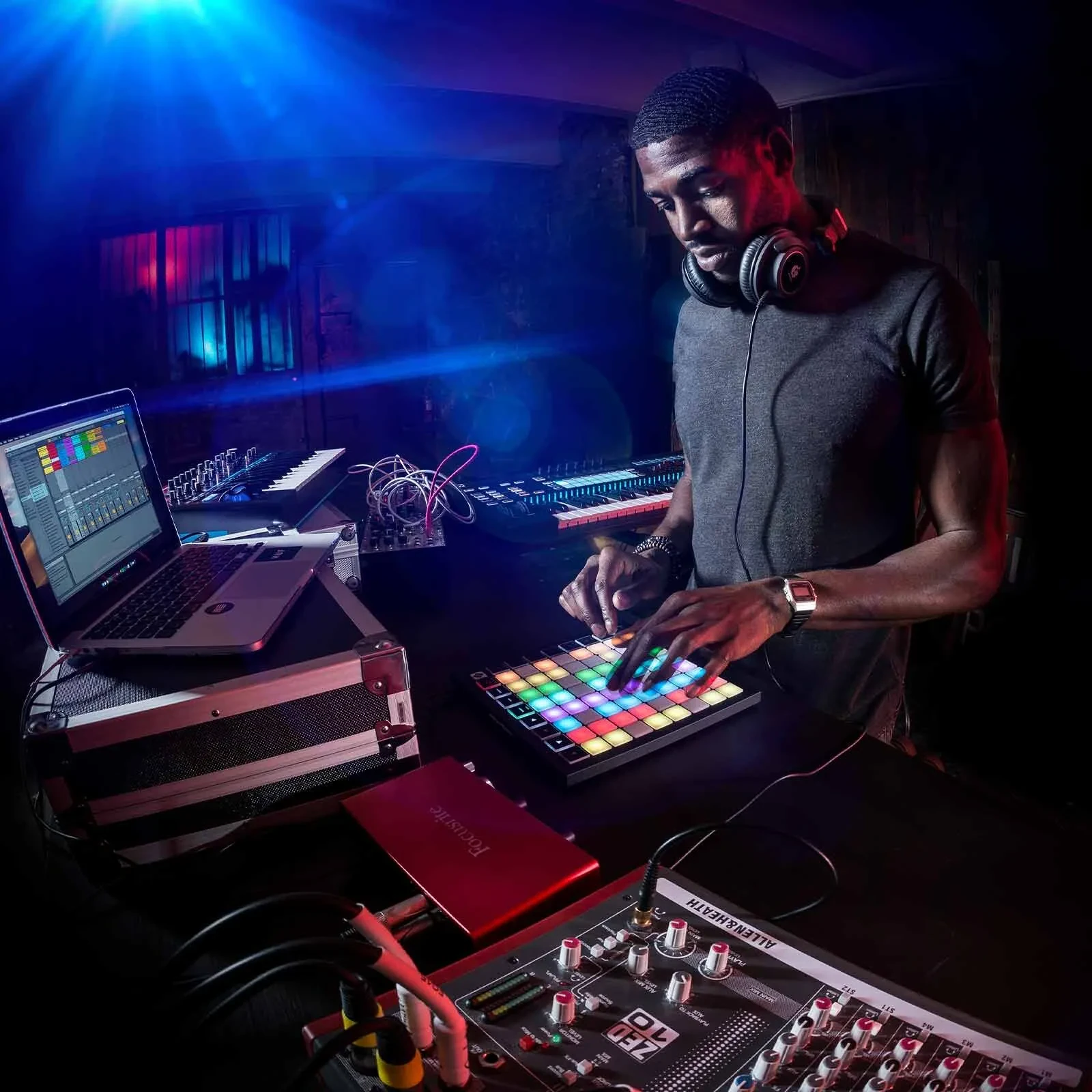 Изображение №11