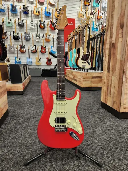 Электрогитара Suhr Classic S Antique Custom Guita Fiesta Red