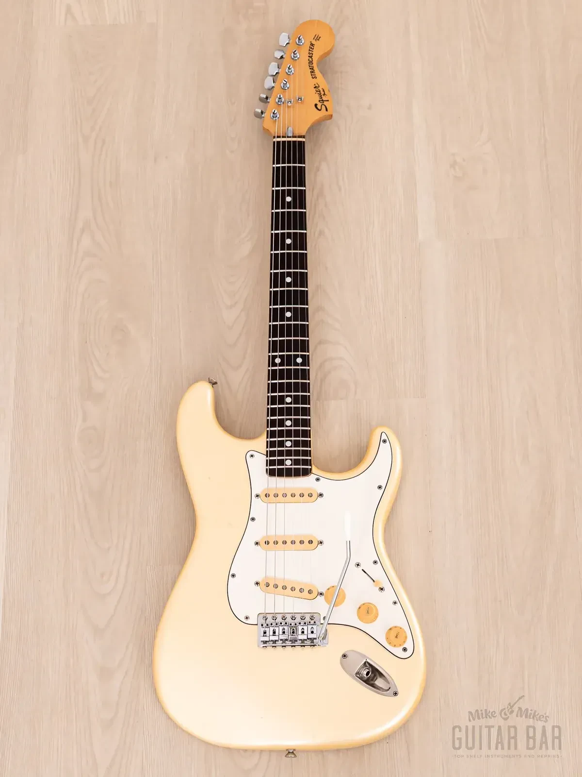 Электрогитара Squier by Fender JV Stratocaster 1972 Vintage Reissue CST-55 SSS Pearl White w/gigbag Japan 1983