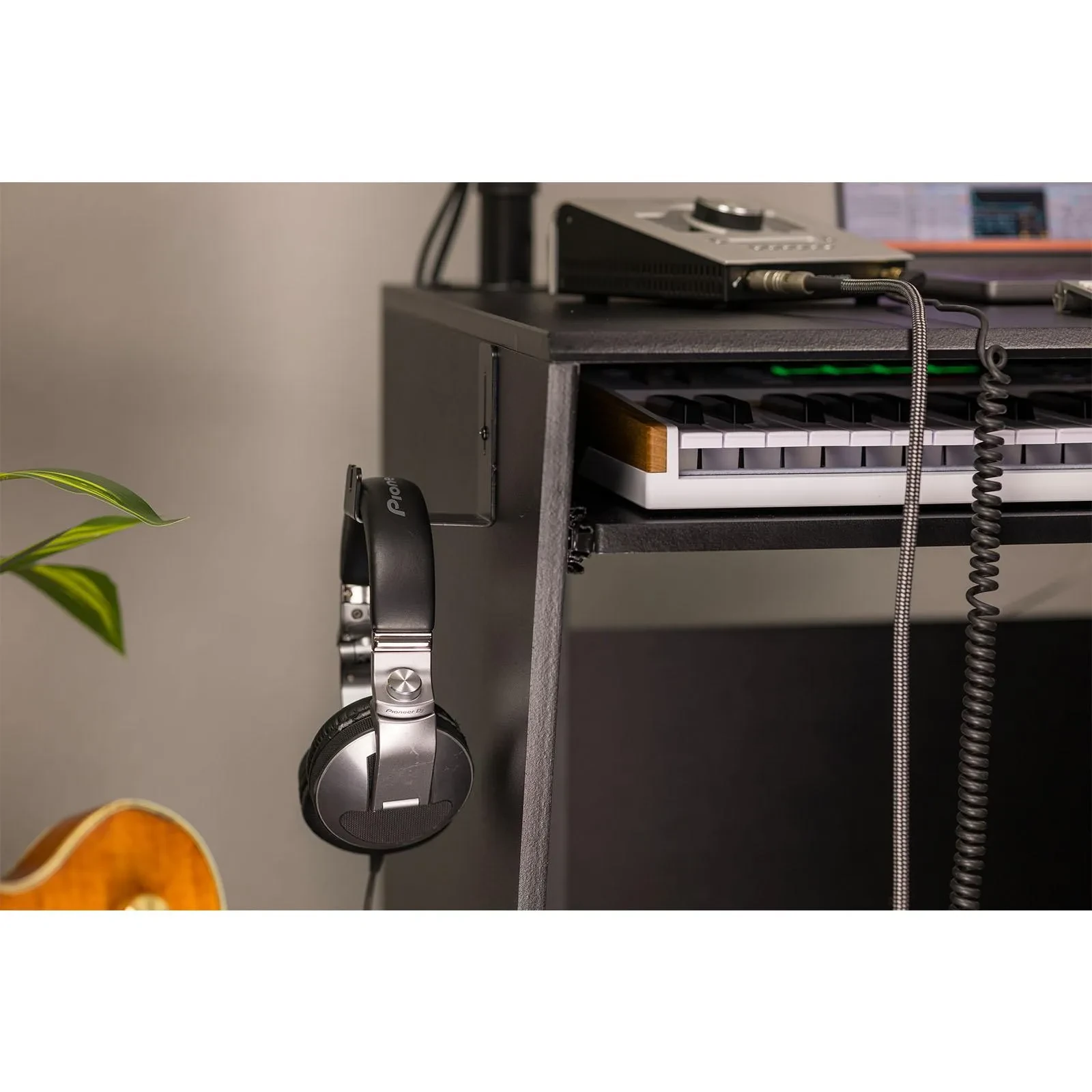 Изображение №12