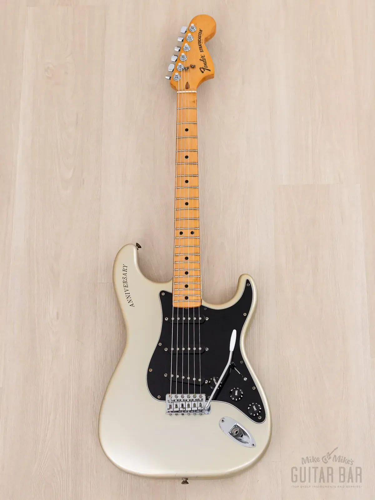 Электрогитара Fender Stratocaster 25th Anniversary SSS Porsche Silver w/case USA 1979