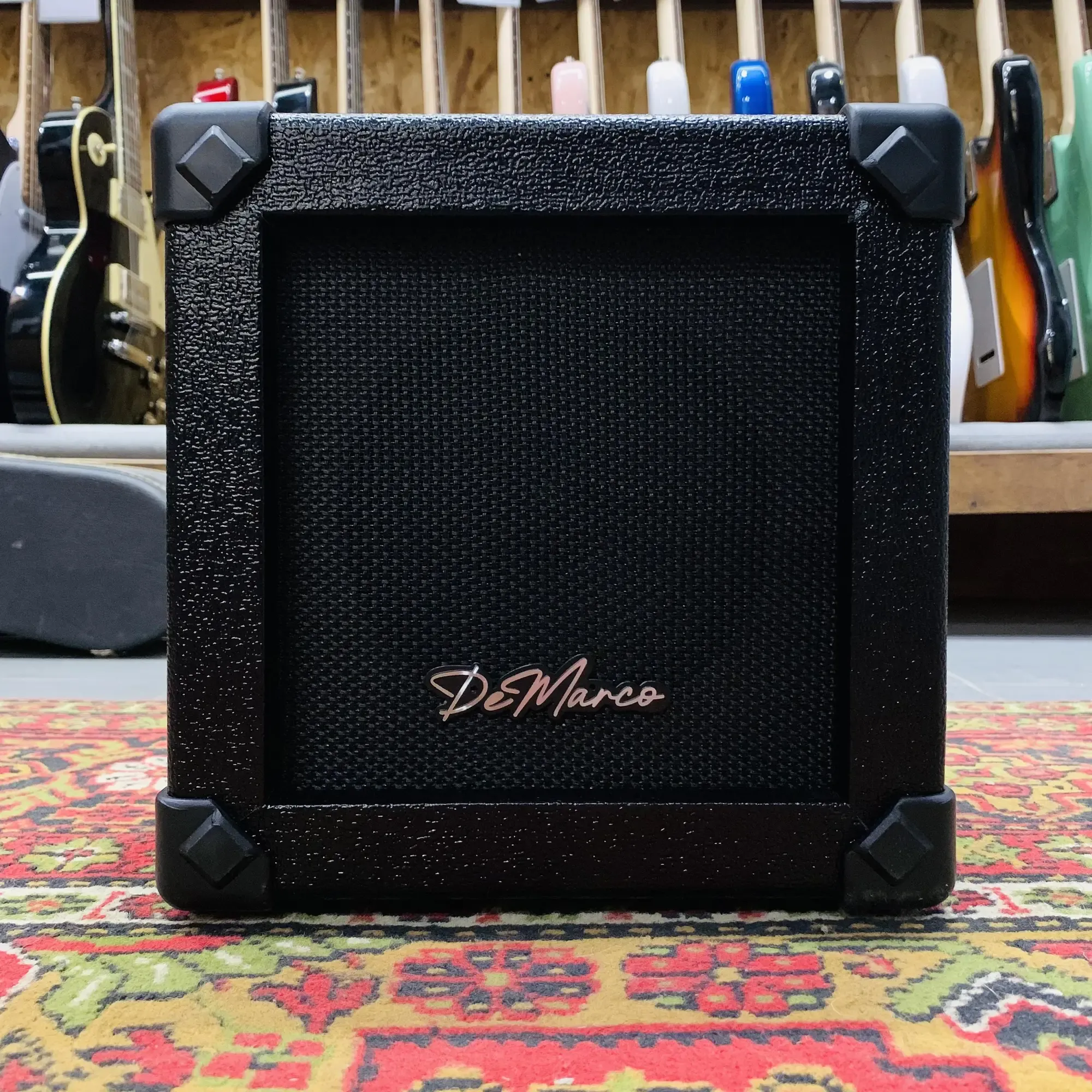 Б/У Комбоусилитель для электрогитары DeMarco DMMG-15 2025s