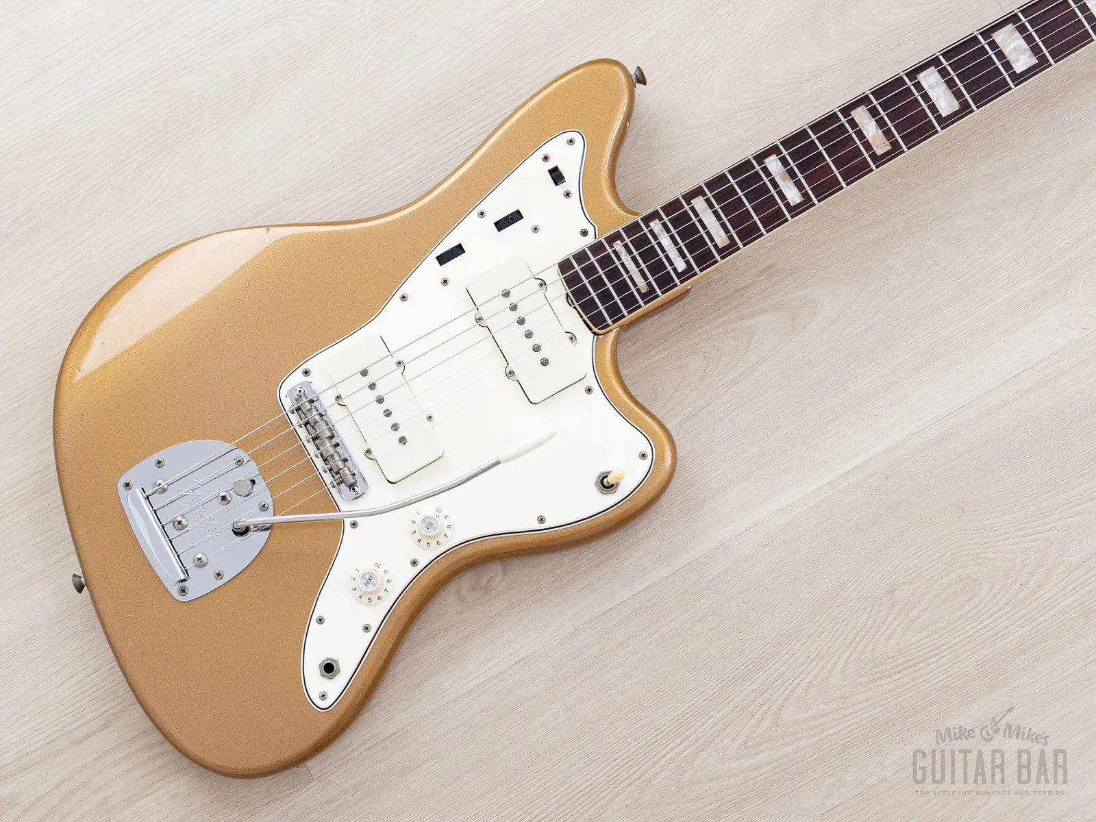 Б/У Электрогитара Fender Jazzmaster 1967 Firemist Gold с кейсом