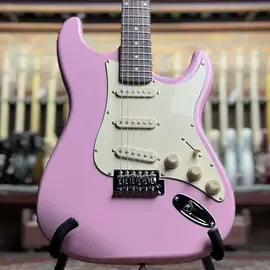 Электрогитара DeMarco DMSEST200 Stratocaster SSS Pink