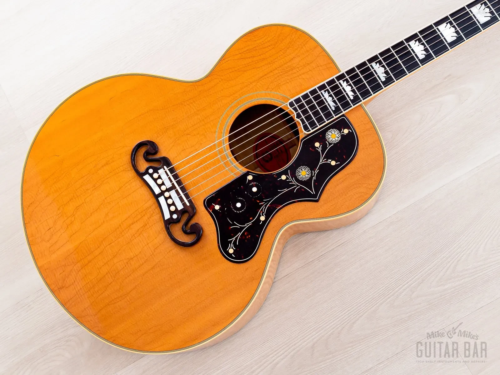 1998 Gibson SJ-200 Jumbo Guitar Vintage Spec Antique Natural Near-Mint w/ Case