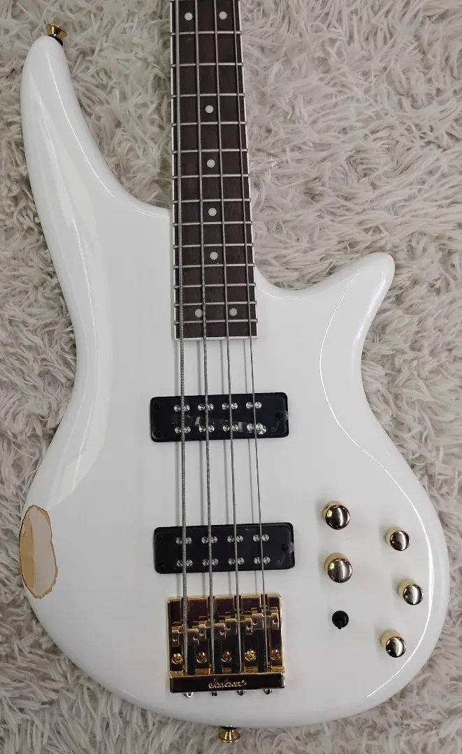 Б/У Бас-гитара Jackson JS Series Spectra JS3 4-струнная, белый