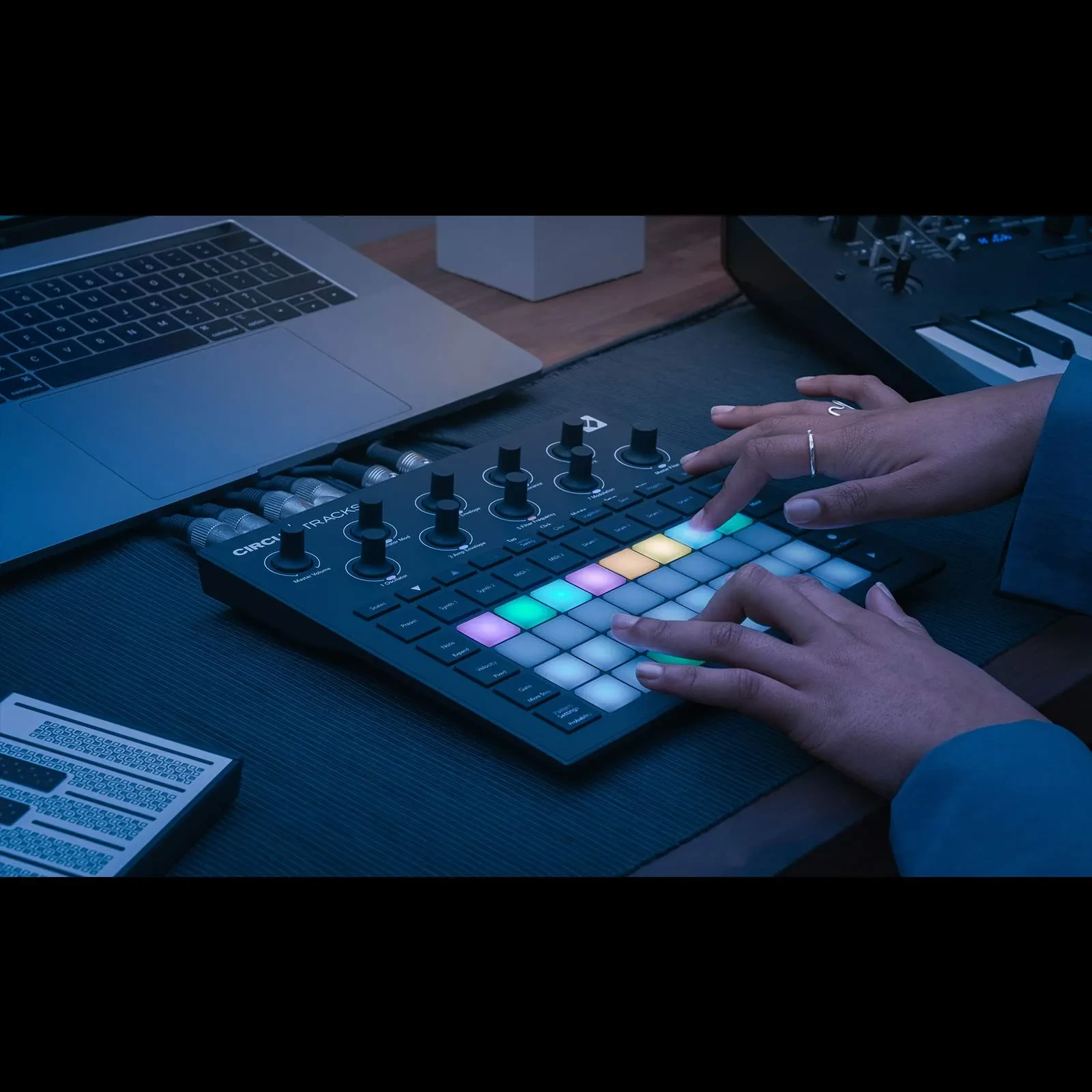 Изображение №11