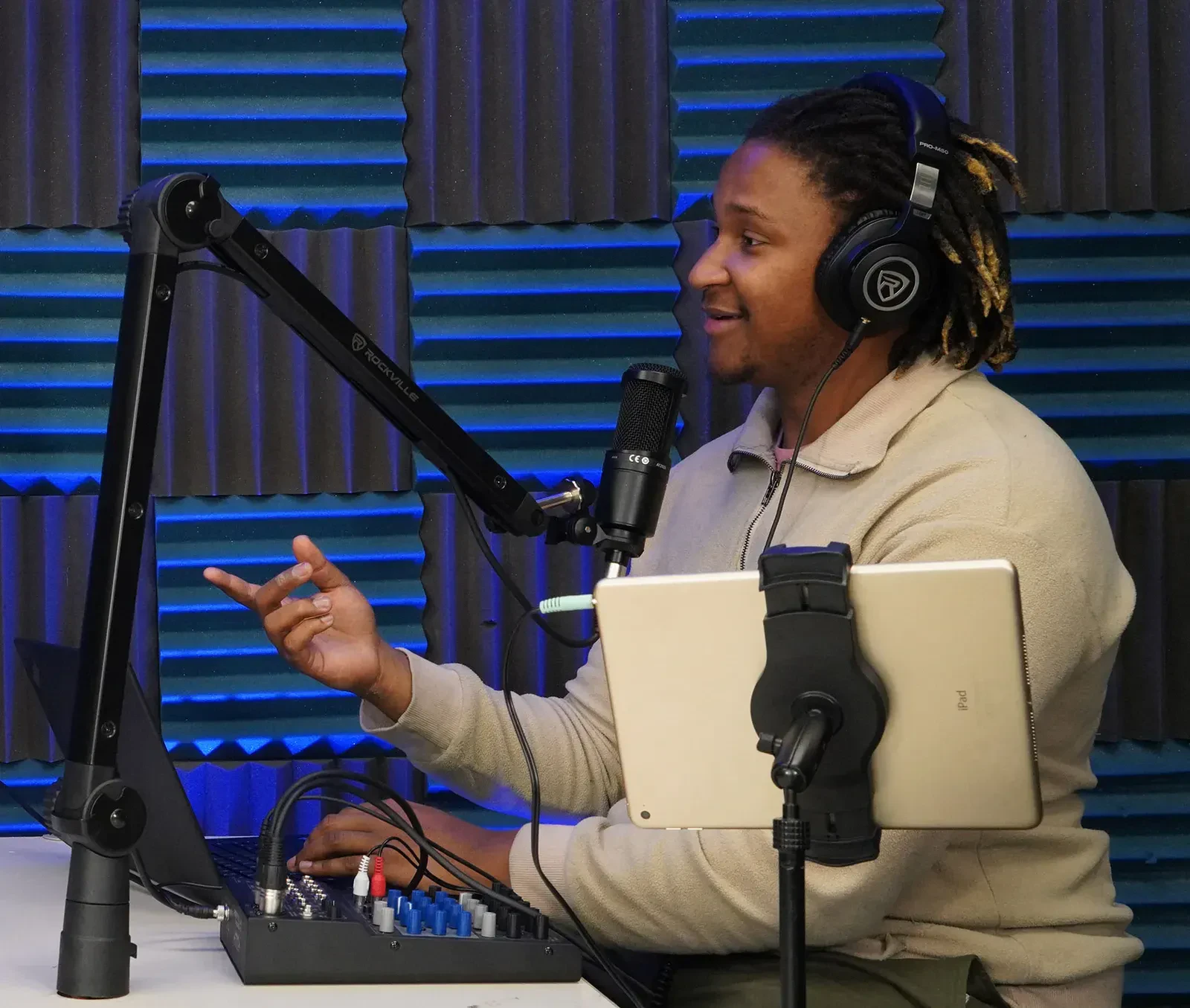 Изображение №6