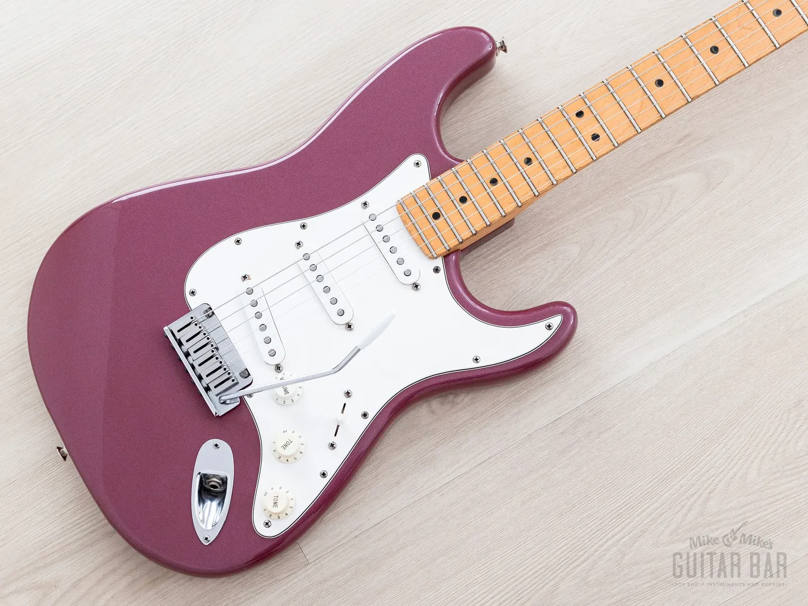 1995 Fender American Standard Stratocaster Burgundy Mist, Near-Mint w/ TBX, Case