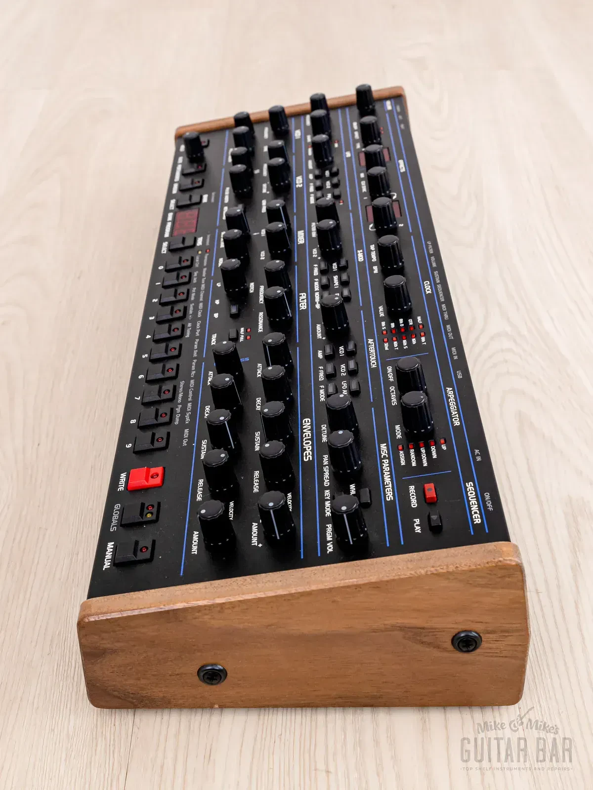 Изображение №6