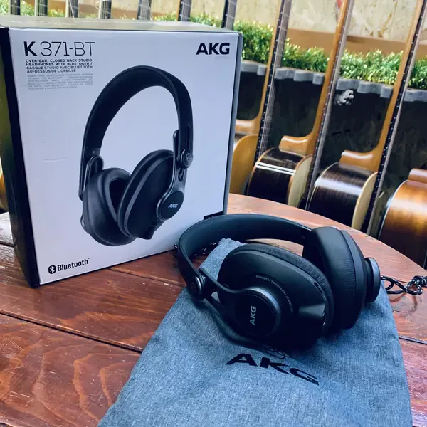 Беспроводные наушники AKG K371BT China 2020s