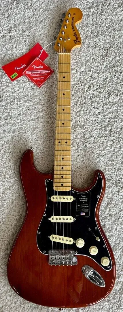 Электрогитара Fender Stratocaster American Vintage II 1973 Mocha с кейсом