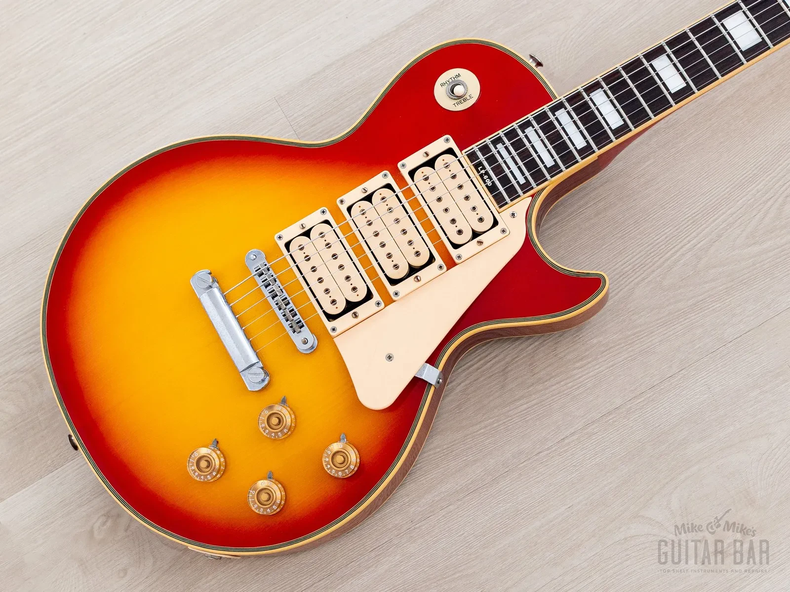 Б/У электрогитара Aria Custom LP-600 Ace Frehley 1980, Япония, с кейсом
