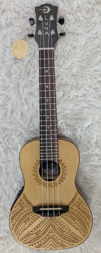 Luna Guitars Luna UKE TAPA SPR Luna Concert Solid Spruce Top Acoustic Electric Ukulele w/ Bag