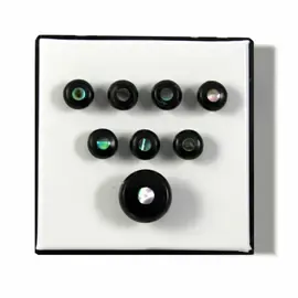 Фиксатор струн для акустической гитары Martin 18APP42 Bridge and Endpin Set Black with Pearl Dots