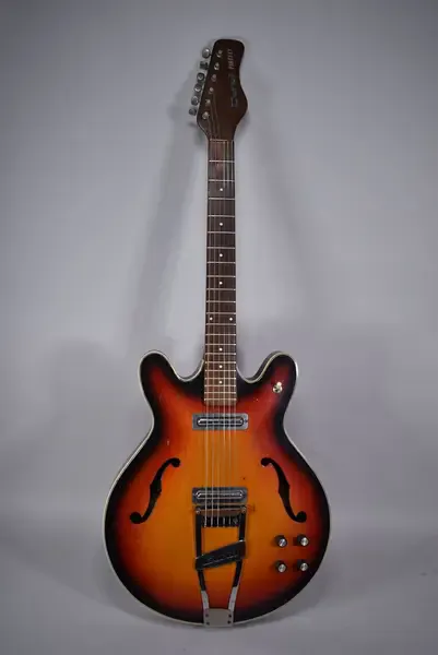 Электрогитара полуакустическая Coral Danelectro Firefly Sunburst USA 1960s