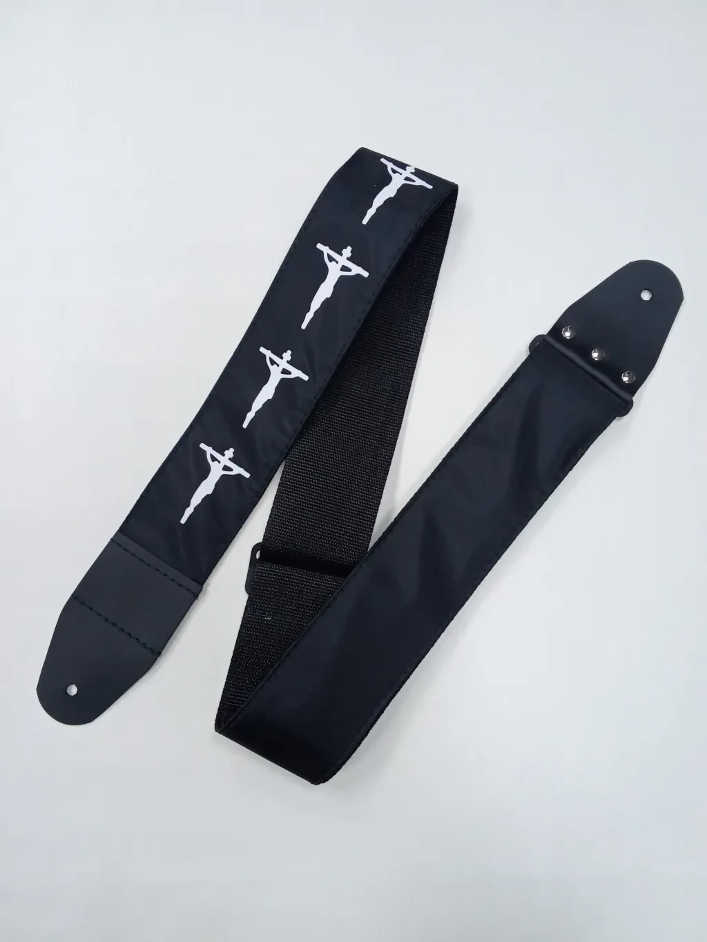 MZ-RGE-7-1ApChristBk Ремень для гитары, черный, аппликация Христос, MEZZO