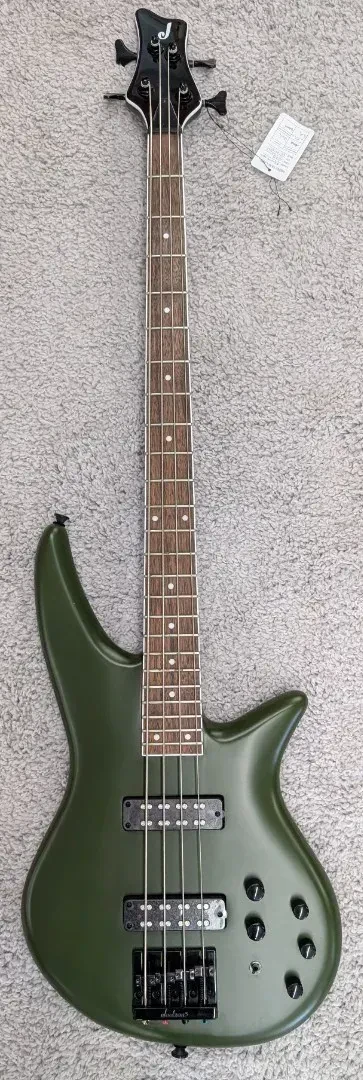 Б/У Бас-гитара Jackson Spectra Bass SBX IV 4-струнная, накладка из лавра, матовый армейский зелёный