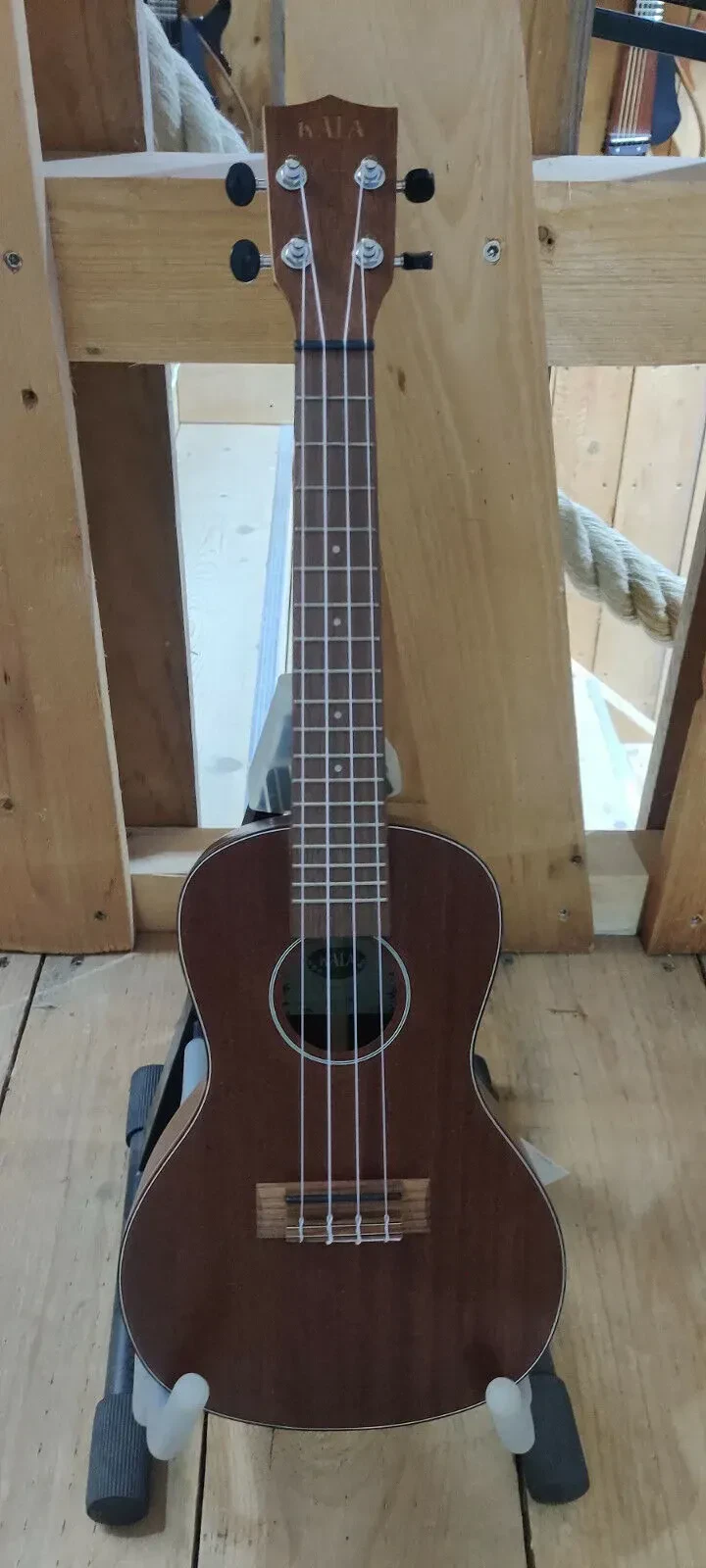 Б/У укулеле Kala Solid Mahogany Concert