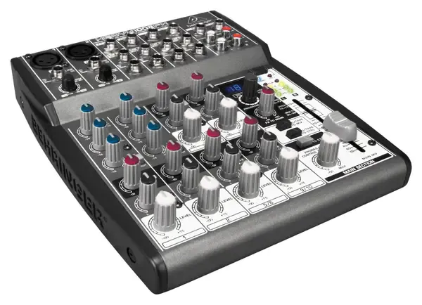 Аналоговый микшерный пульт Behringer Xenyx 1002FX