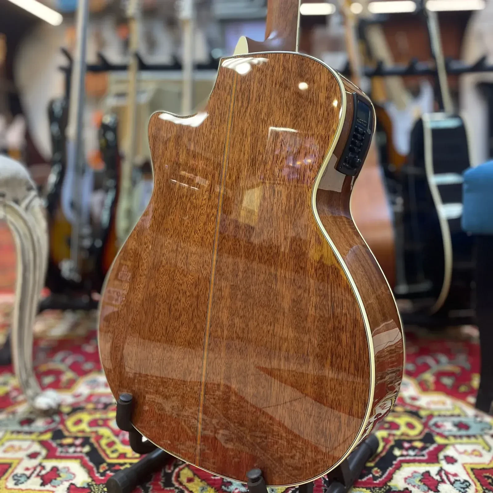 Изображение №11